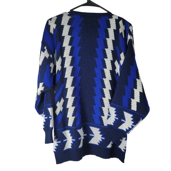 Vintage Design Pullover Sweater Size Medium Blue White Zig Zag Stripe Acrylic - Picture 2 of 3